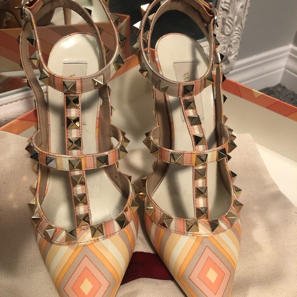 ❌SOLD Valentino rock stud 100mm - Picture 2 of 7